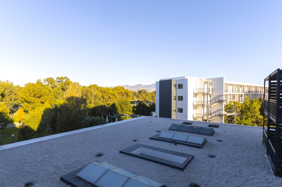 To Let 1 Bedroom Property for Rent in Paardevlei Western Cape